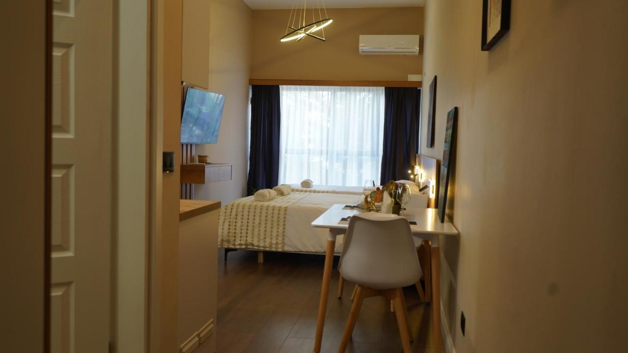 Daily Rent Studio Apartments Tirana Exterior photo