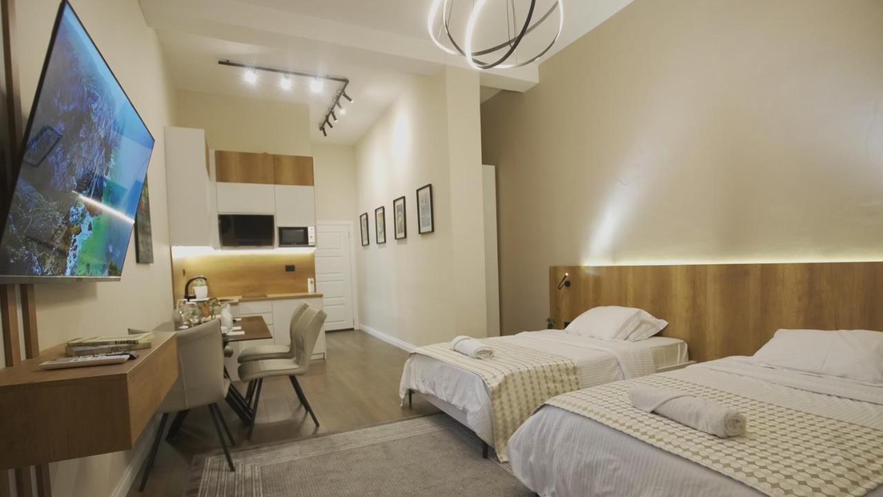 Daily Rent Studio Apartments Tirana Exterior photo