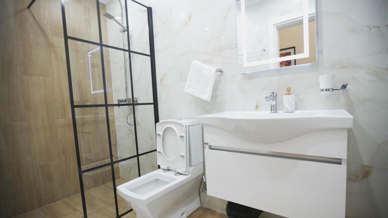 Daily Rent Studio Apartments Tirana Exterior photo